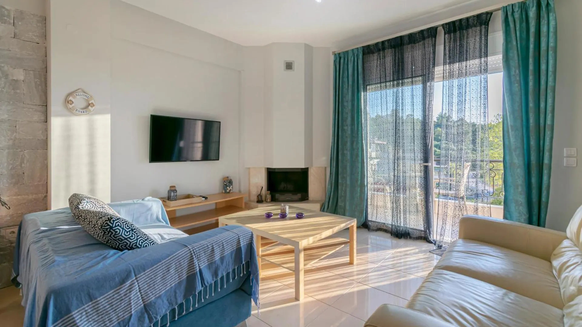 Crystal House 2 Apartment Neos Marmaras