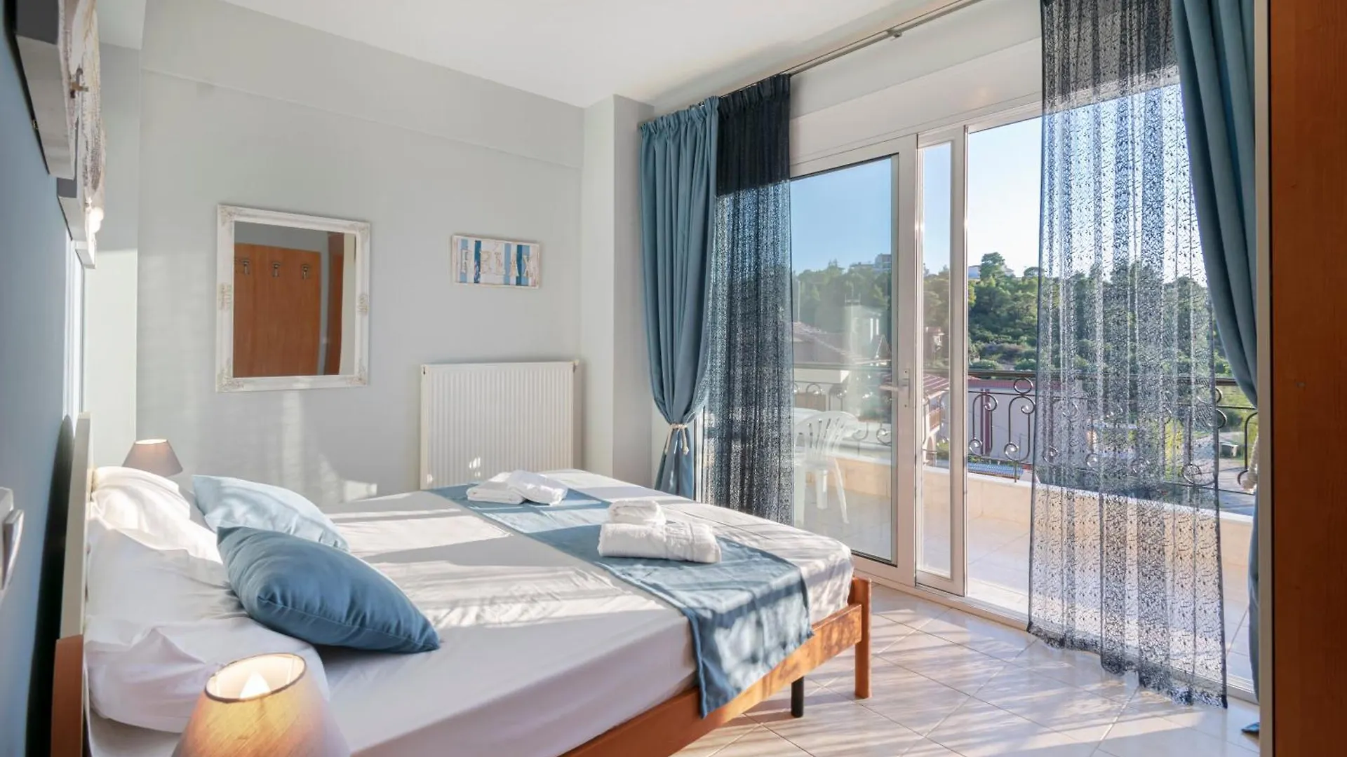 Crystal House 2 Apartment Neos Marmaras
