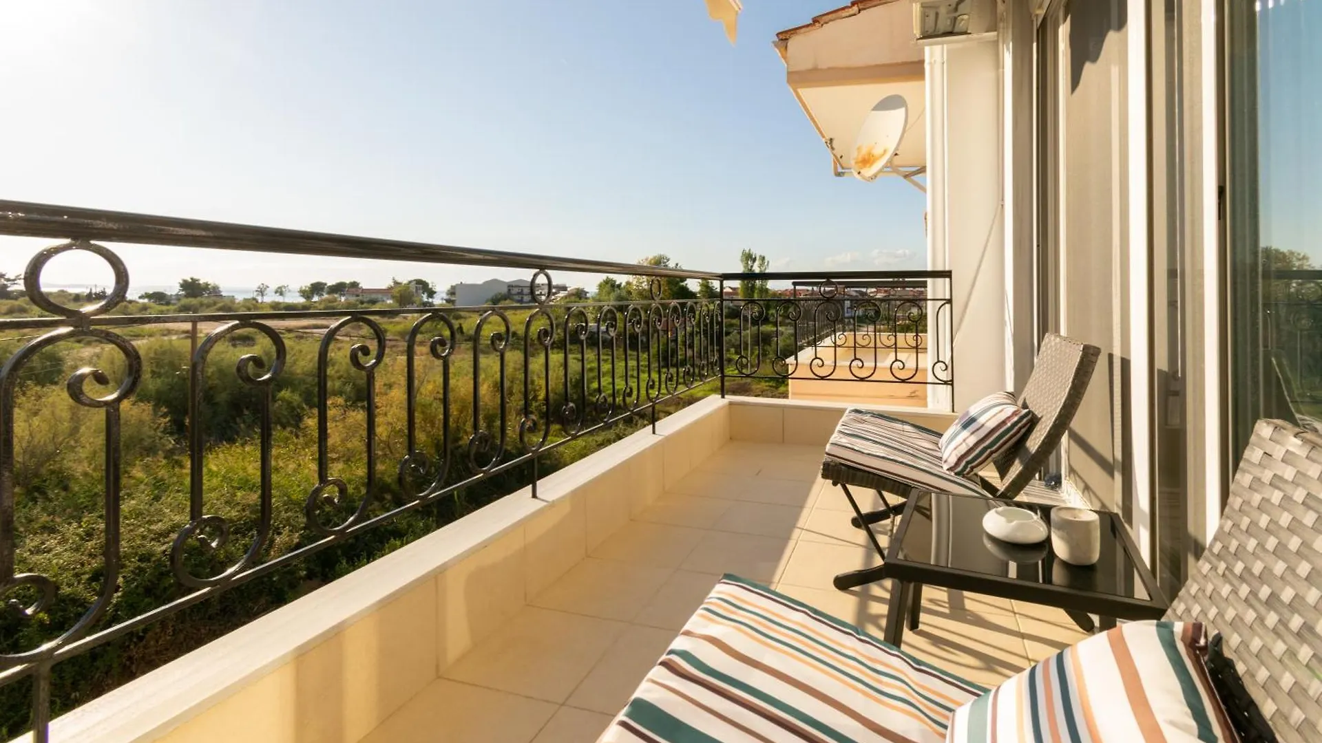 Crystal House 2 Apartment Neos Marmaras Greece