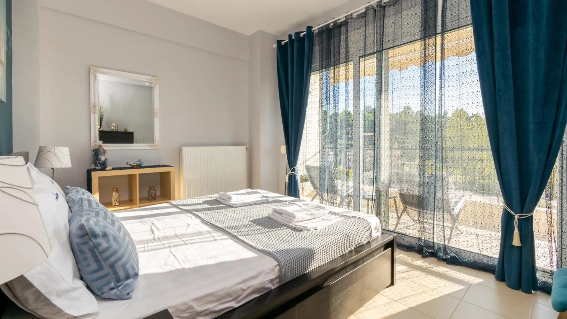 Crystal House 2 Apartment Neos Marmaras